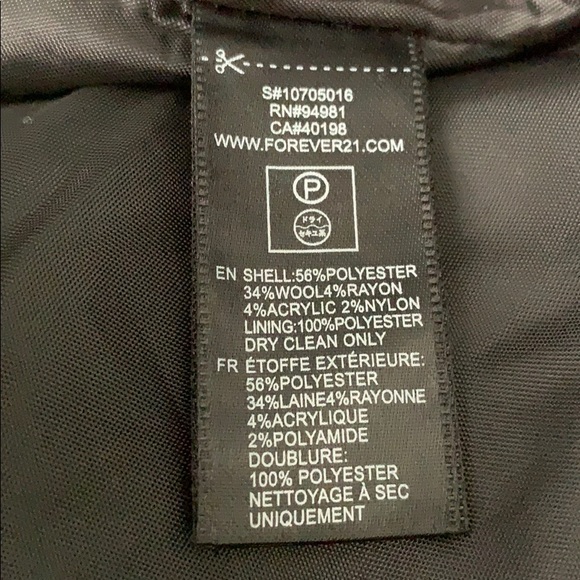 SHORTS - Picture 4 of 4